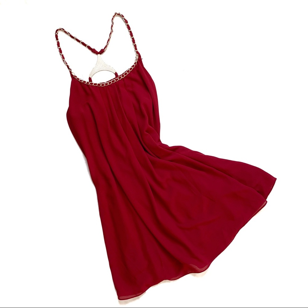 {Papaya} Maroon Chain Straight Line Dress